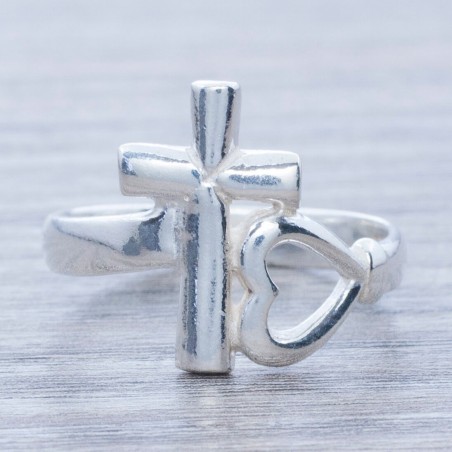 Anillo cruz con corazón Plata de Ley 925