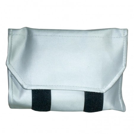 Manta para anillos plateada