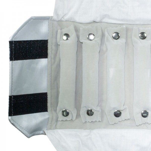 Manta para anillos plateada