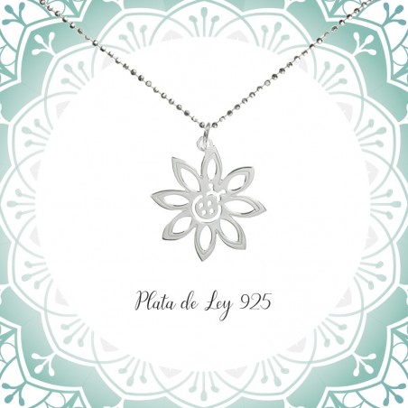 Collar flor puntiaguda Plata de Ley