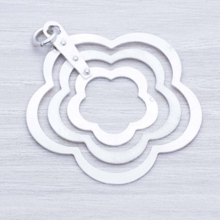 Colgante triple flor Plata de Ley