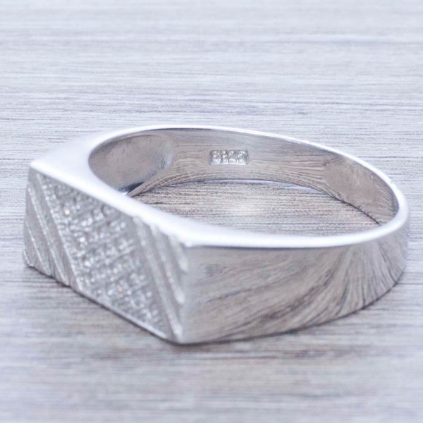 Anillo con circonia rectangular Plata de Ley 925