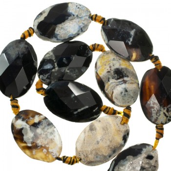 Jade Imperial oval facetado hilo amarillo