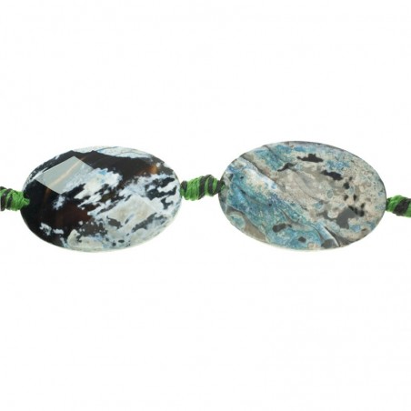 Jade Imperial oval facetado hilo verde