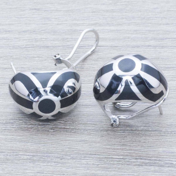 Pendientes esmaltados cierre omega Plata de Ley 925