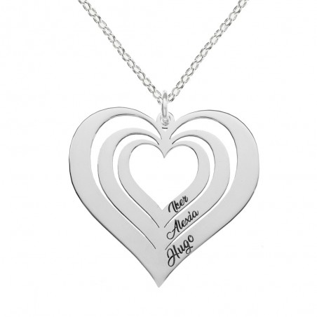Collar triple corazón con nombres personalizado