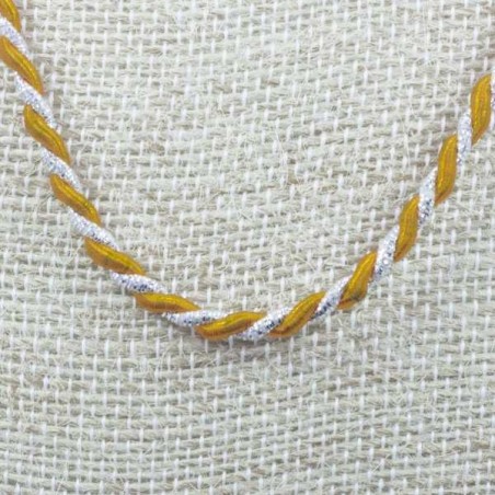 Cordón seda con hilo color plata en Plata de Ley 925