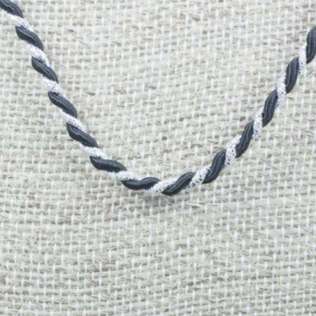 Cordón seda con hilo color plata en Plata de Ley 925