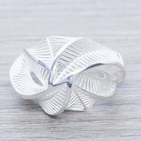 Anillo hojas cruzadas Plata de Ley 925