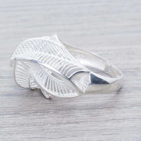 Anillo hojas cruzadas Plata de Ley 925